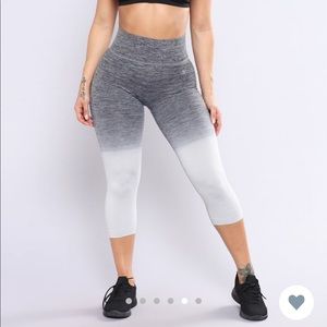 Ombré Faded Cropped Leggings
